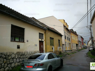 Eladó családi ház - Pécs, Könyök utca 11.