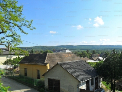 Eladó családi ház - Tatabánya, Komárom-Esztergom megye