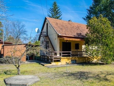 Eladó hétvégi házas nyaraló - Pócsmegyer, Surány