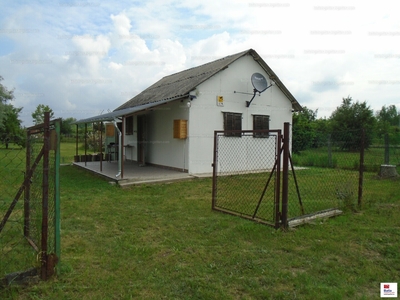 Eladó hétvégi házas nyaraló - Tószeg, Balin út 13.