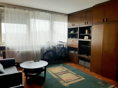 Eladó jó állapotú panel lakás - Budapest IV. kerület