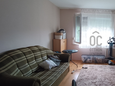 Eladó jó állapotú panel lakás - Debrecen