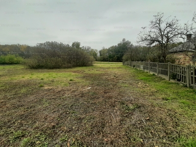 Eladó lakóövezeti telek - Bakonysárkány, Komárom-Esztergom megye