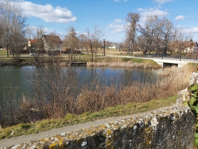 Eladó lakóövezeti telek - Dömsöd, Petőfi tér