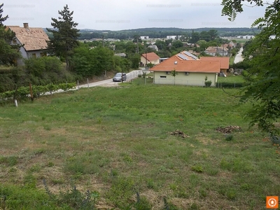 Eladó lakóövezeti telek - Pákozd, Fejér megye