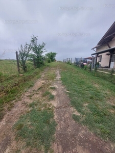 Eladó lakóövezeti telek - Őrbottyán, Fő út