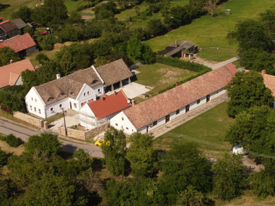 Eladó családi ház - Mencshely, Kossuth Lajos utca 19-20.