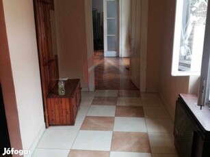 Eladó 70 m2 tégla lakás, Sopron