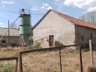 Eladó mezőgazdasági terület állattartásra, növénytermesztésre