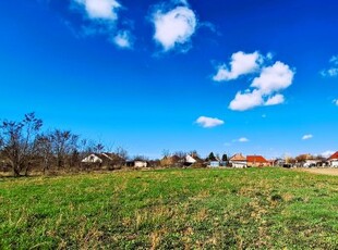 Eladó telek Polgárdi, Damjanich