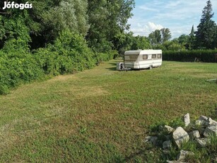 Kesztölcön közművesített építési telek aszfaltozott utcában eladó