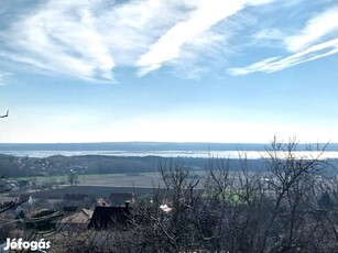 Sukorón lakóház eladó! Csodás egyedi panoráma a Velencei-tóra!