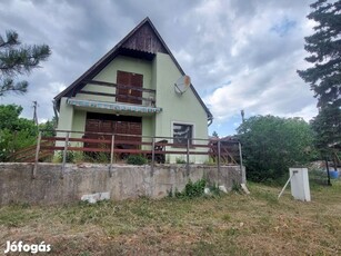 Velencei-tóra néző örök panorámás ingatlan Velence Bence-hegyen!