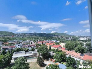 Zápor utcában, felújított, panorámás lakás eladó