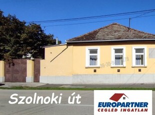 Eladó családi házCegléd