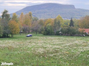 Belterületi, Badacsonyra panorámás üres, közműves építési telek