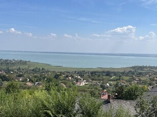 Eladó családi házBalatonfüred