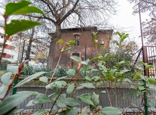 Eladó téglalakásBudapest, XIII. kerület, Újlipótváros, földszint