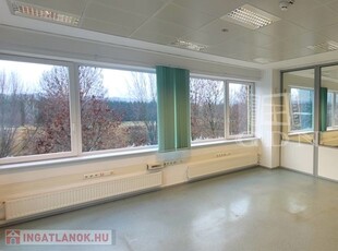 Kiadó iroda/üzlethelyiség Törökbálint 3 218 Euro