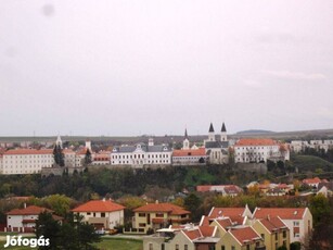 Veszprém - Vár panorámás lakás a Jutasi úton!!!