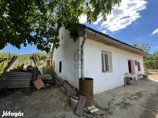 Eladó tanya a Mocfa dűlőben