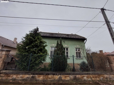 Eladó Dunakeszin a Mihály utcában egy 269 nm-es családi ház! - Dunakeszi, Pest - Ház