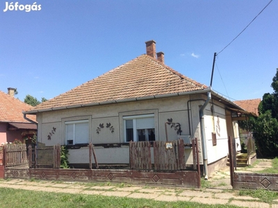 Balmazújváros településen 3 szobás családi ház eladó