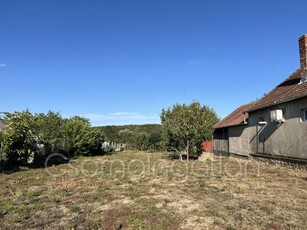 Eladó telek Bodonhely