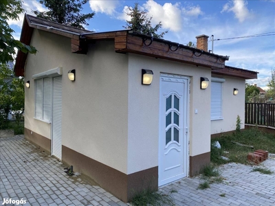 Teljesen felújított szigetelt családi ház, részben bútorozott - Debrecen, Hajdú-Bihar - Ház