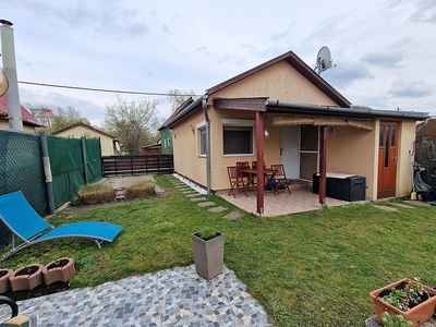 Dunakeszi, ingatlan, ház, 32 m2, 27.900.000 Ft