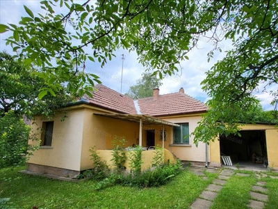Eladó felújítandó ház - Budapest XVI. kerület