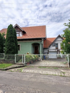 Eladó családi ház - Pécs, Móra Ferenc utca