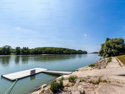 Eladó tégla lakás - III. kerület, Barátpatak utca