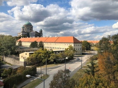 Kiadó tégla lakás - Esztergom, Béke tér