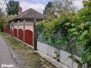 Cserkeszőlő belterületi eladó családi ház