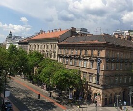 Eladó jó állapotú lakás - Budapest VI. kerület