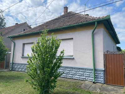 Újszász, ingatlan, ház, 88 m2, 14.900.000 Ft