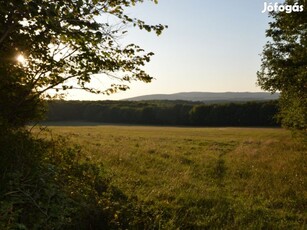 Eladó telek, Hárskút