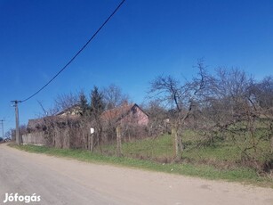 Hajdúsámnson-Sámsonkertben 2154 nm-es, telek bontandó házzal Eladó!