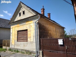 Nagykanizsa Kiskanizsai városrészében (3, 2 km-re a centrumtól) kínálo