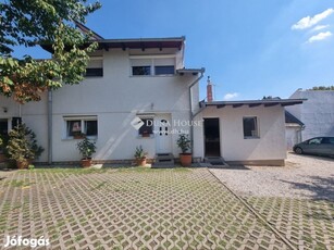 Egyetemvárosi apartmanház