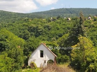 Eladó telek Pécs