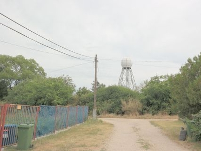 Eladó Ház, Budapest 18 kerület Felújításra szoruló két szobás téglaház kicsi telekkel