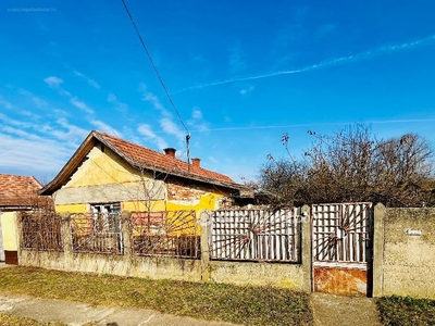 Hajdúböszörmény, ingatlan, ház, 45 m2, 14.300.000 Ft