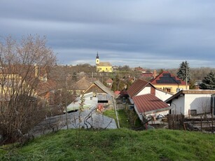 Eladó családi ház Dunaújváros