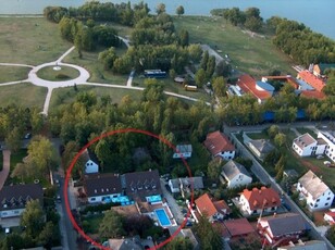 Eladó üzlethelyiségBalatonboglár