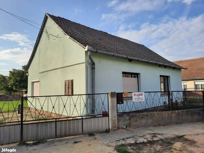 Villányban 1604 m2 telken családi ház eladó - Kisjakabfalva, Villány, Baranya - Ház