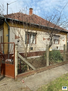 Eladó családi ház - Abony, Vécsey Károly utca