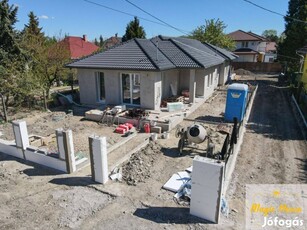 Százhalombattán egy Új, 72 m2-es, 2 szoba + nappalis, első ikerház