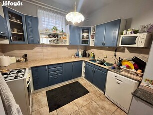 Tégláskertben, 120m2-es, nappali+3 szobás,családi ház Eladó!